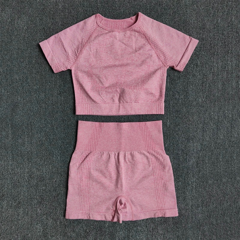 The Elevate 5-in-1 Seamless Sportswear System