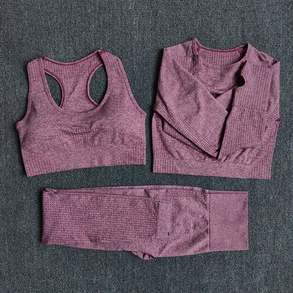 The Elevate 5-in-1 Seamless Sportswear System