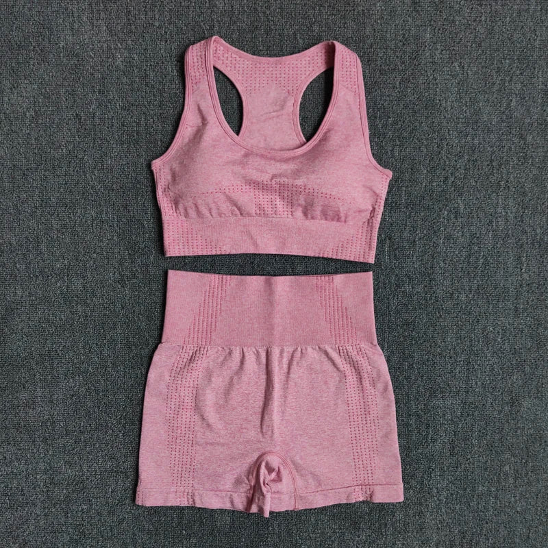 The Elevate 5-in-1 Seamless Sportswear System