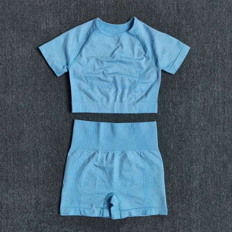 The Elevate 5-in-1 Seamless Sportswear System